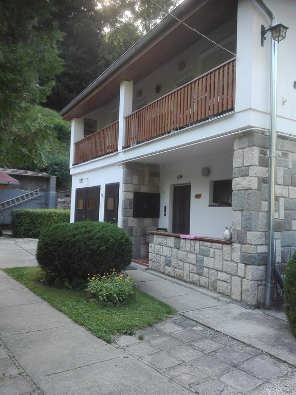 Pereszlenyi Vendeghaz Hotel Visegrád Exterior foto